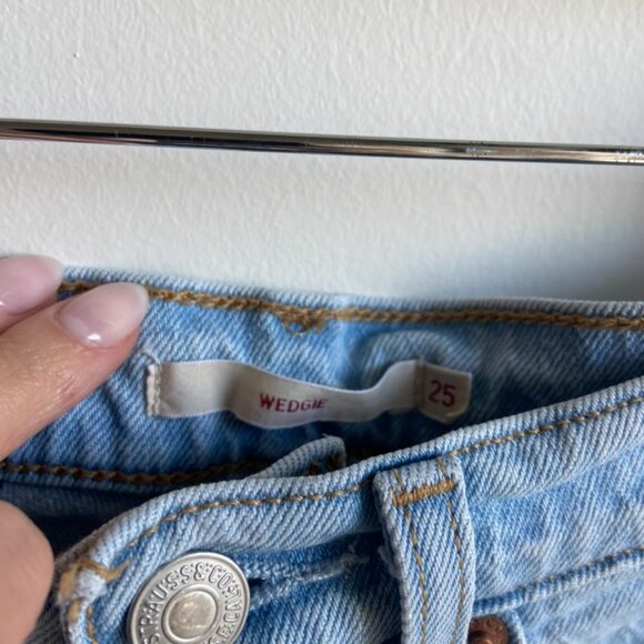 Levis Wedgie Straight Leg Jean - Picture 9 of 13